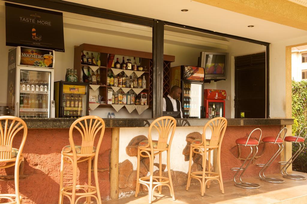 City Royal Resort Hotel Kyambogo (Kampala) Exterior foto