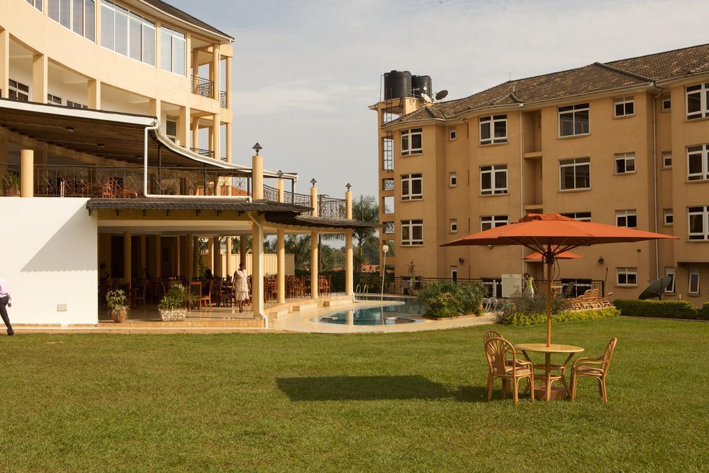 City Royal Resort Hotel Kyambogo (Kampala) Exterior foto