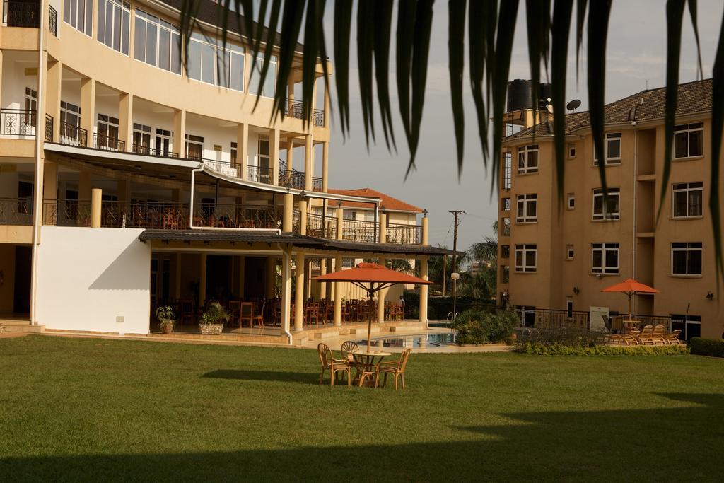 City Royal Resort Hotel Kyambogo (Kampala) Exterior foto