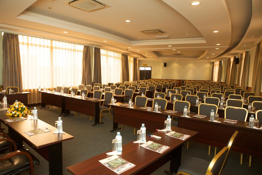 City Royal Resort Hotel Kyambogo (Kampala) Quarto foto
