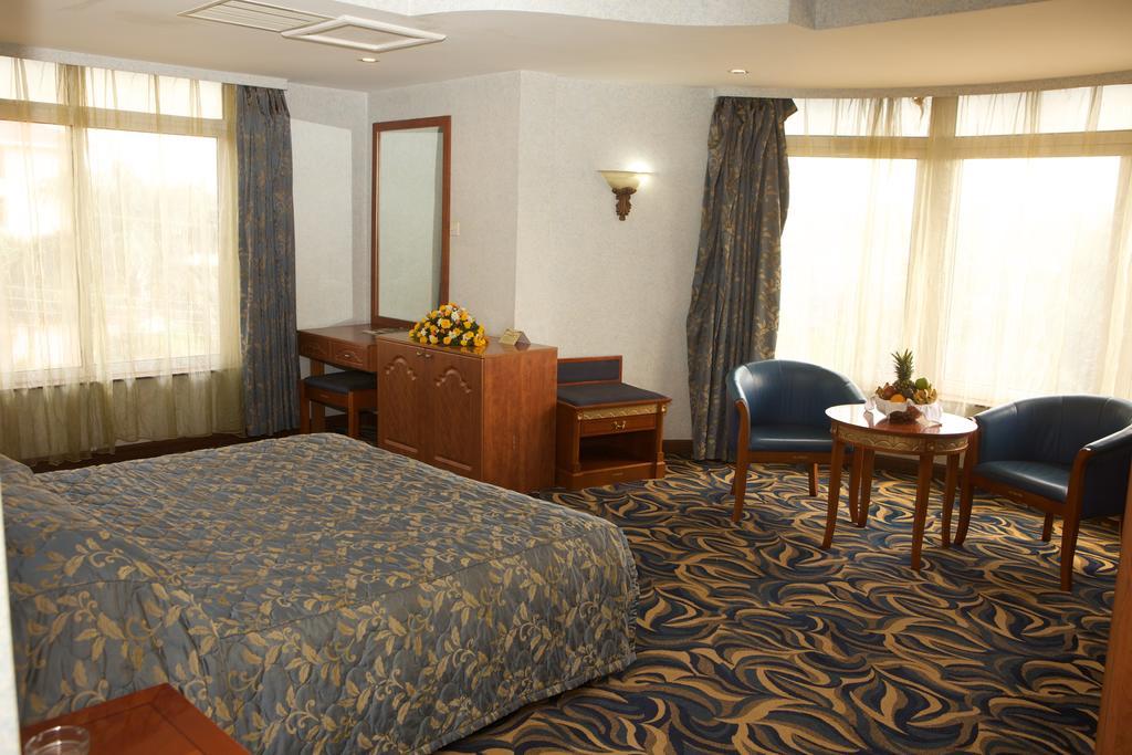 City Royal Resort Hotel Kyambogo (Kampala) Quarto foto