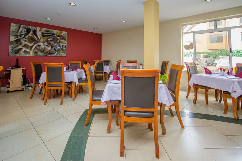 City Royal Resort Hotel Kyambogo (Kampala) Exterior foto