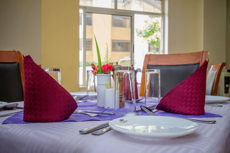 City Royal Resort Hotel Kyambogo (Kampala) Exterior foto