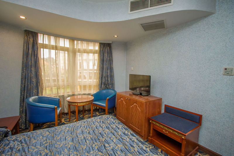 City Royal Resort Hotel Kyambogo (Kampala) Exterior foto