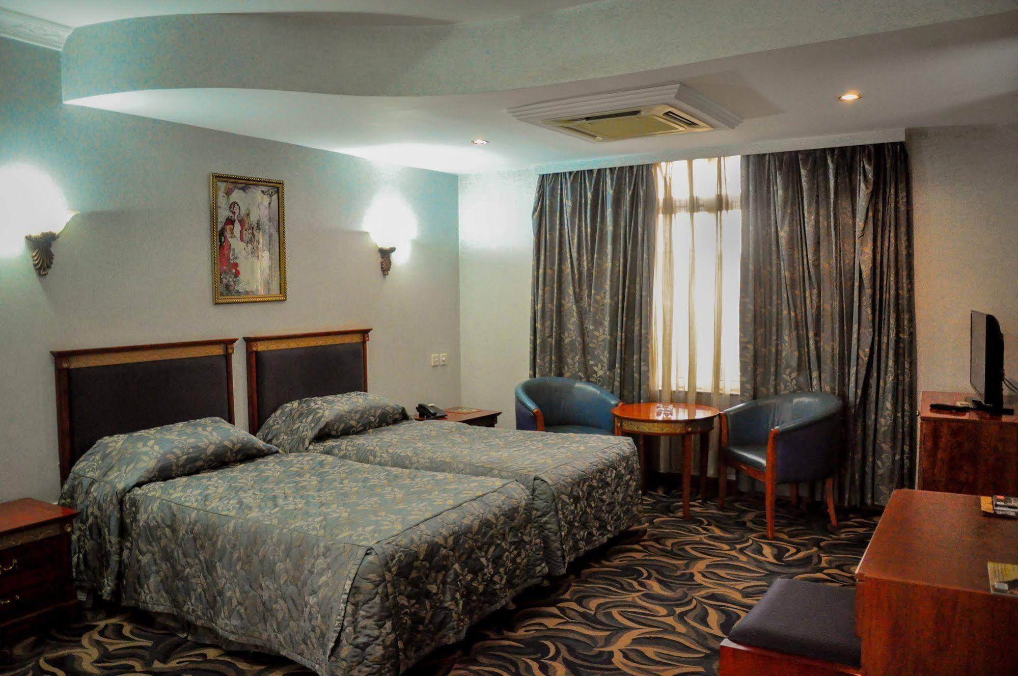 City Royal Resort Hotel Kyambogo (Kampala) Exterior foto