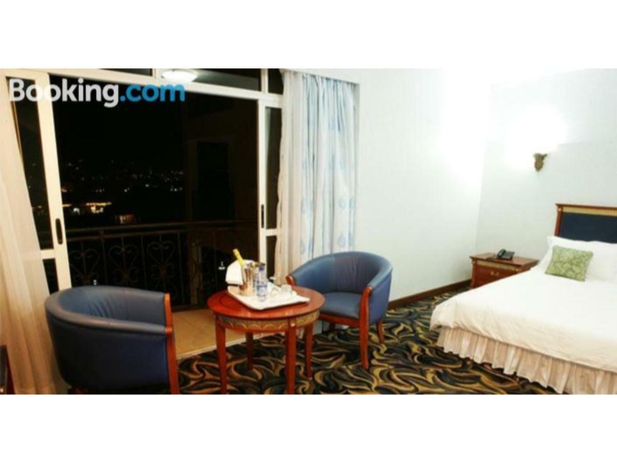 City Royal Resort Hotel Kyambogo (Kampala) Exterior foto